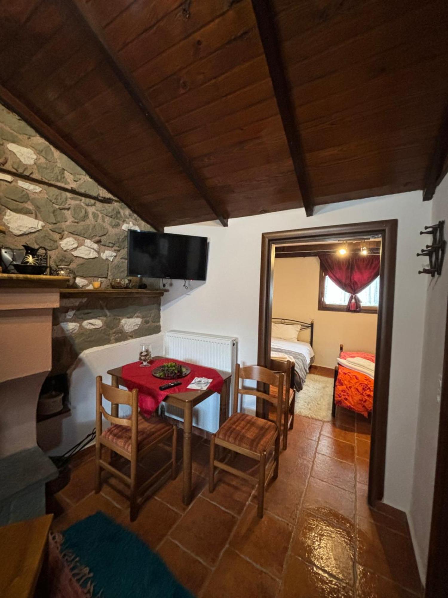 Πέτρινο Όραμα Hotel Kotronion  Buitenkant foto